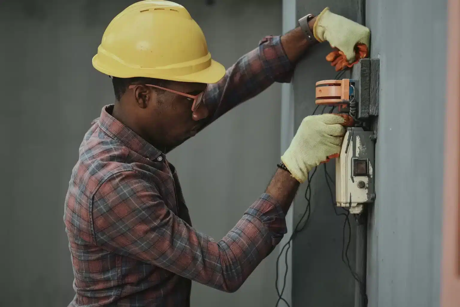 AC SERVICING & REPAIR